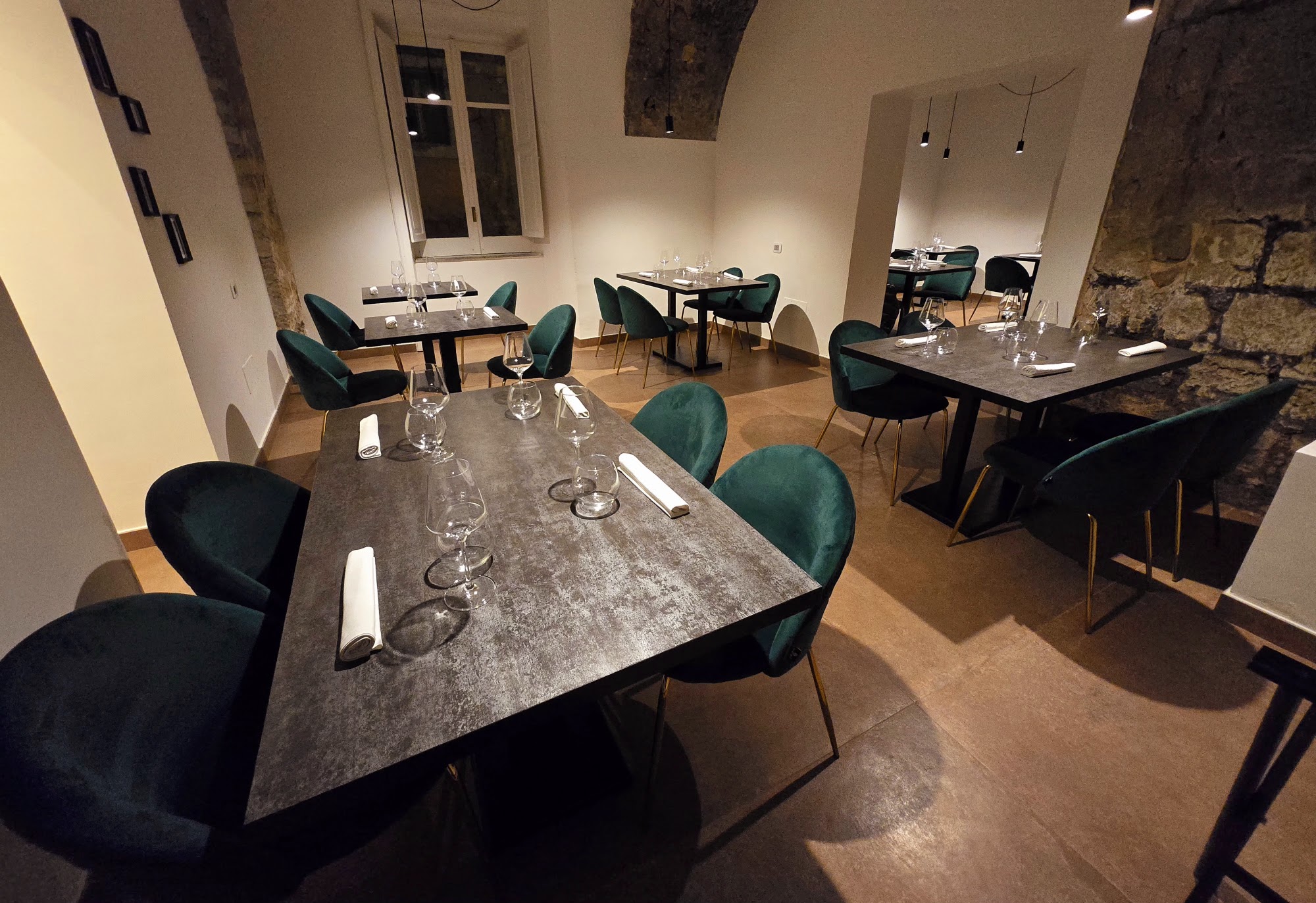 Peculiare Restaurant