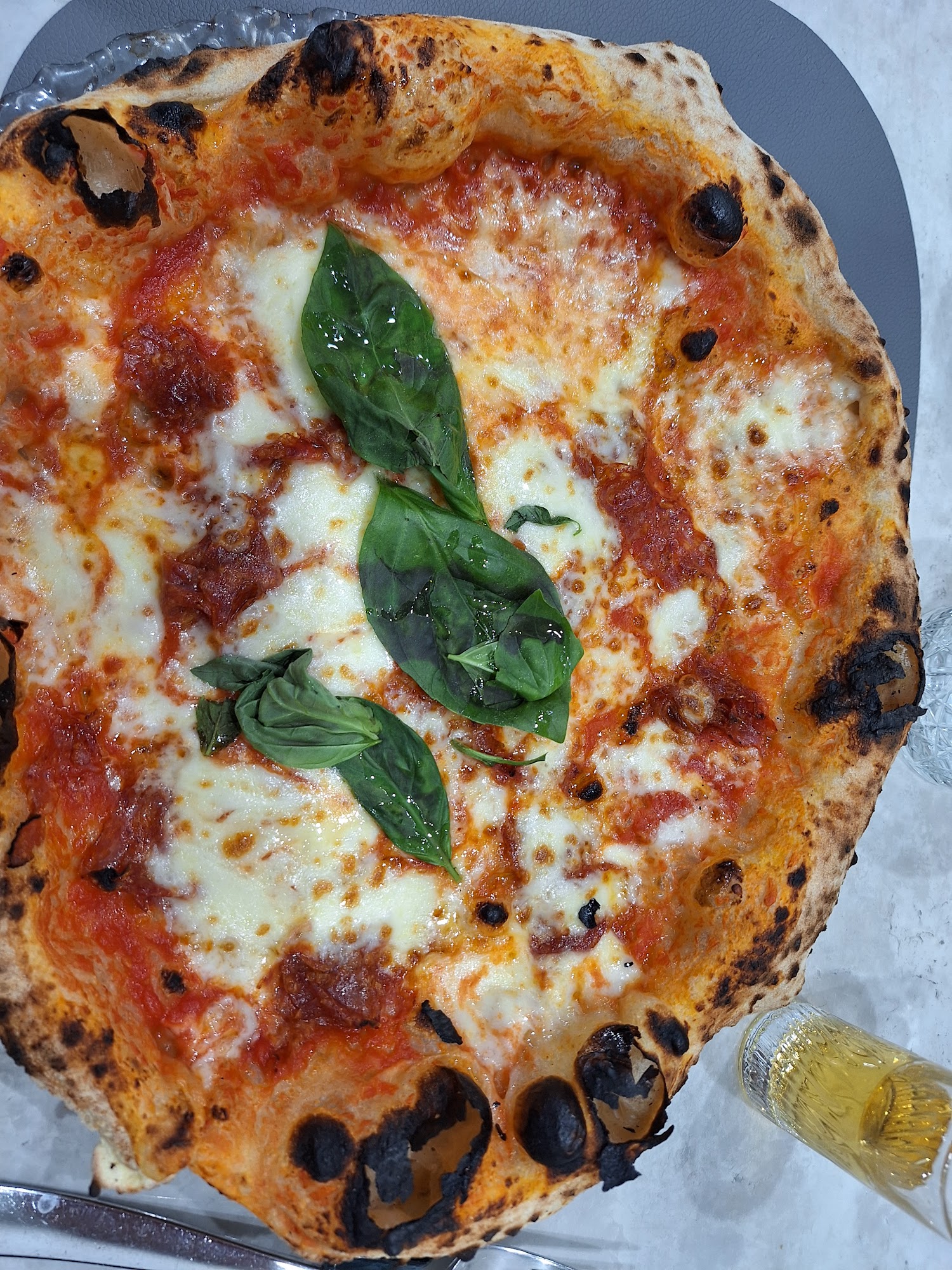 Isabella De Cham Pizza Fritta