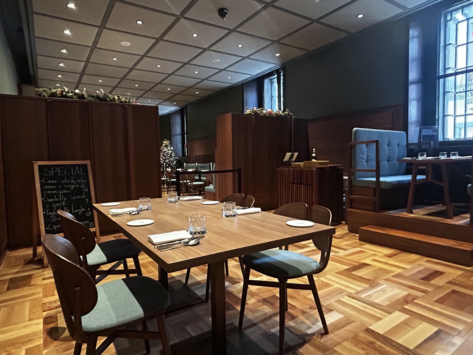 Luminist Cafè Bistrot