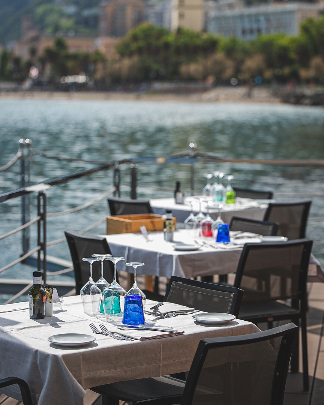Embarcadero Waterfront Restaurant Terrace Bar