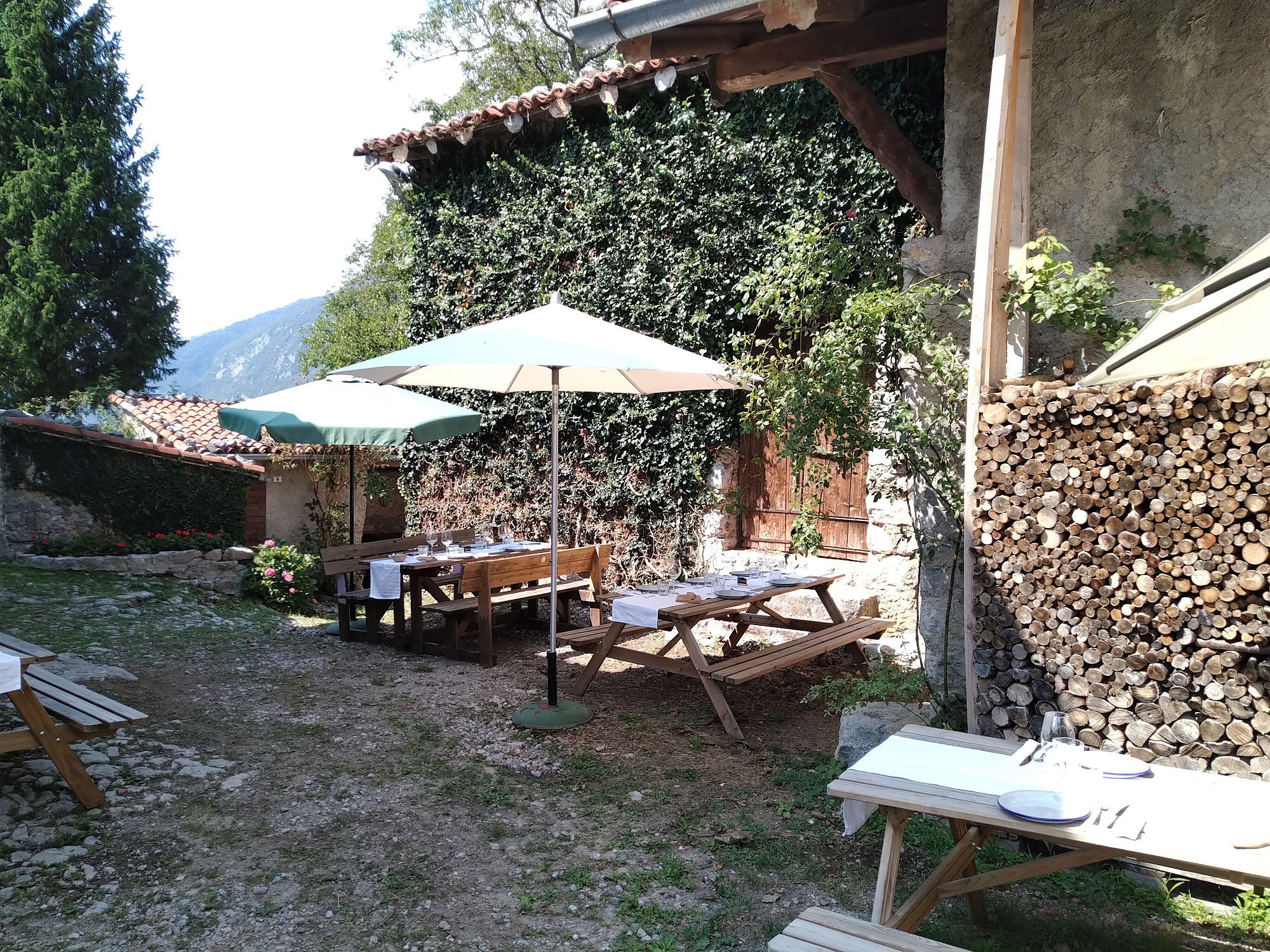 Contrada Bricconi