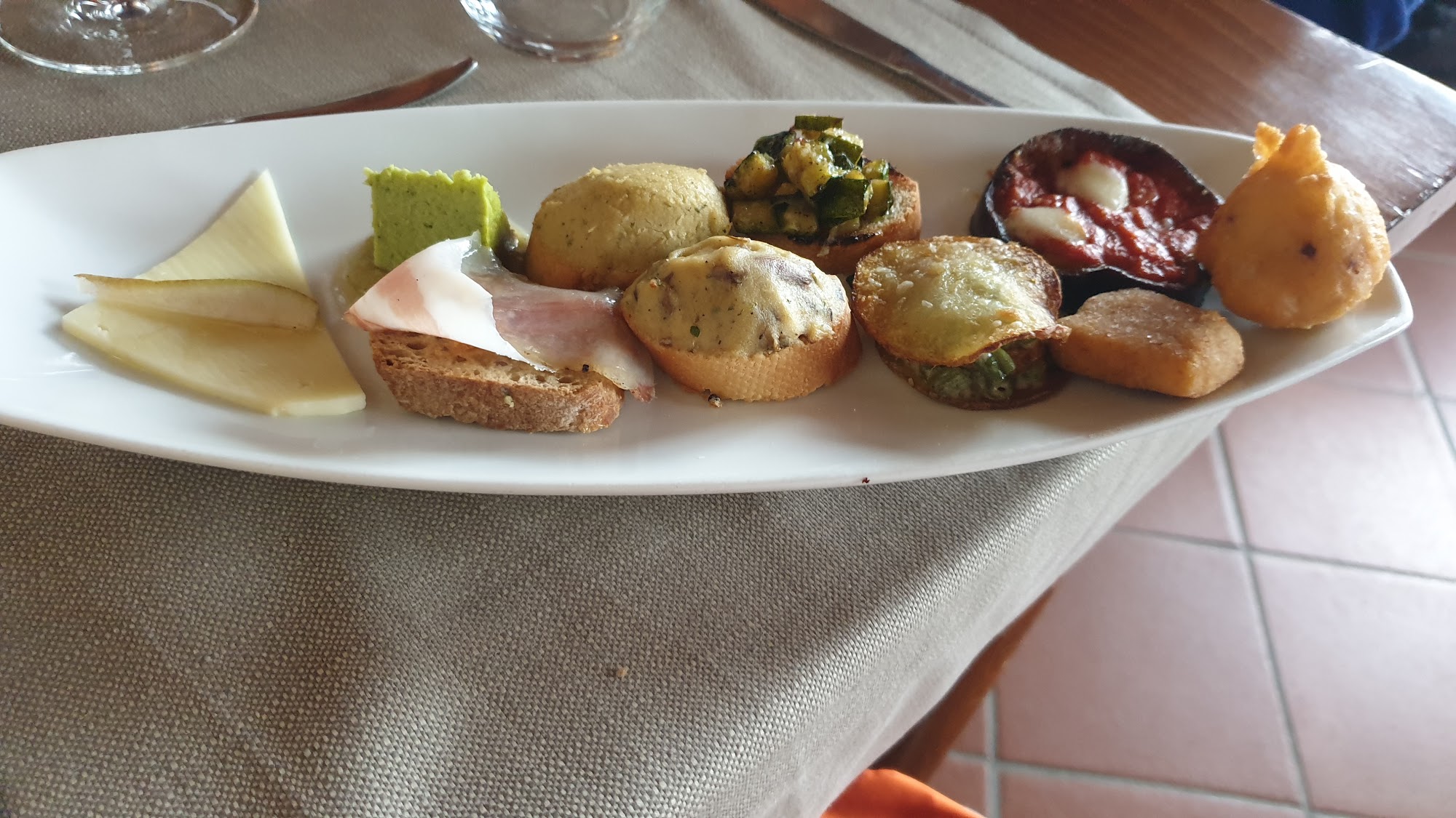 La Cantinella