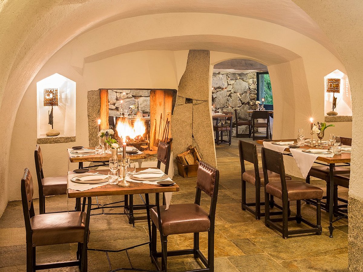 Saint Hubertus Restaurant