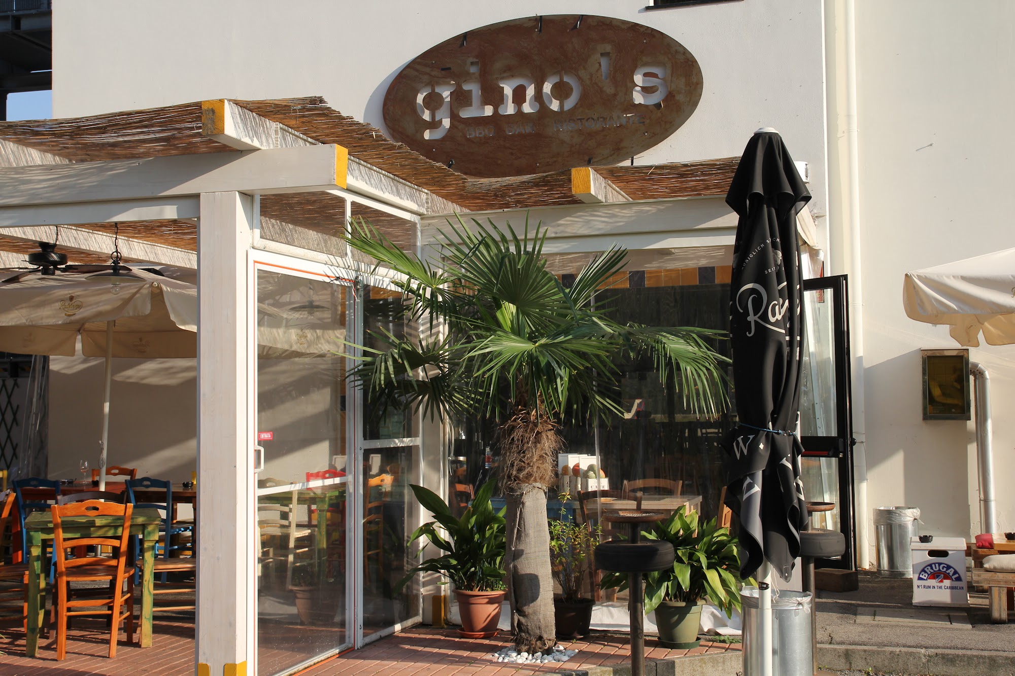 Gino'S
