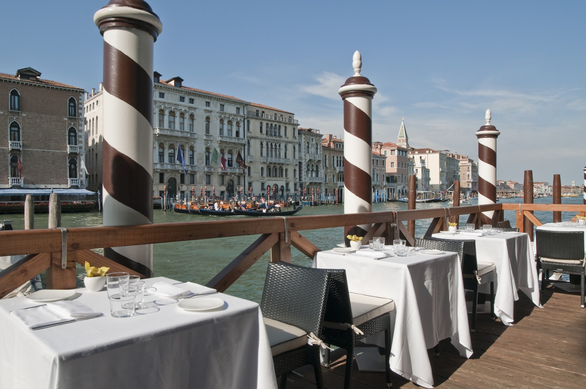 Antinoo's Lounge & Restaurant del Sina Centurion Palace